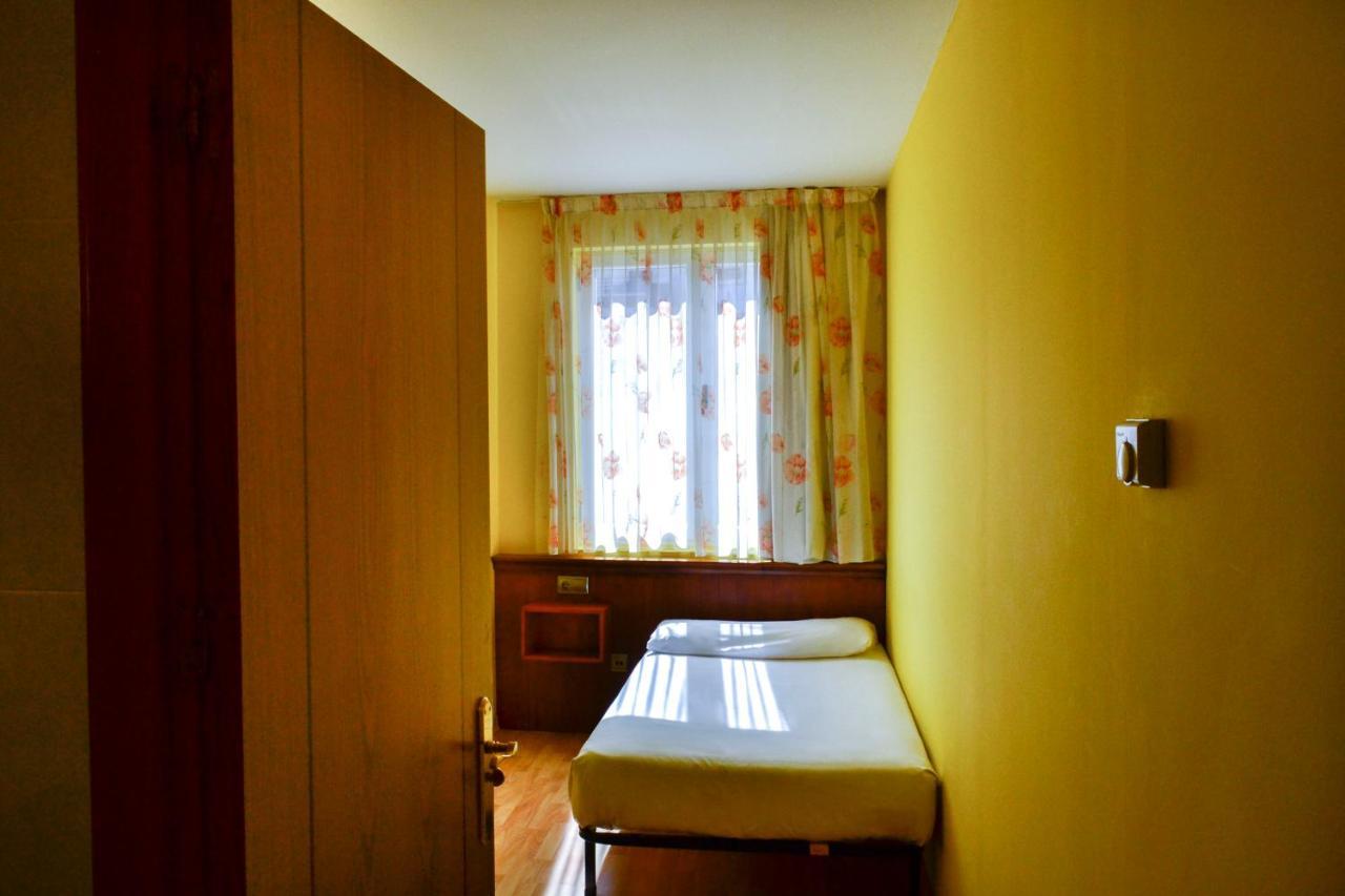 Alda Via De La Plata Rooms La Bañeza المظهر الخارجي الصورة