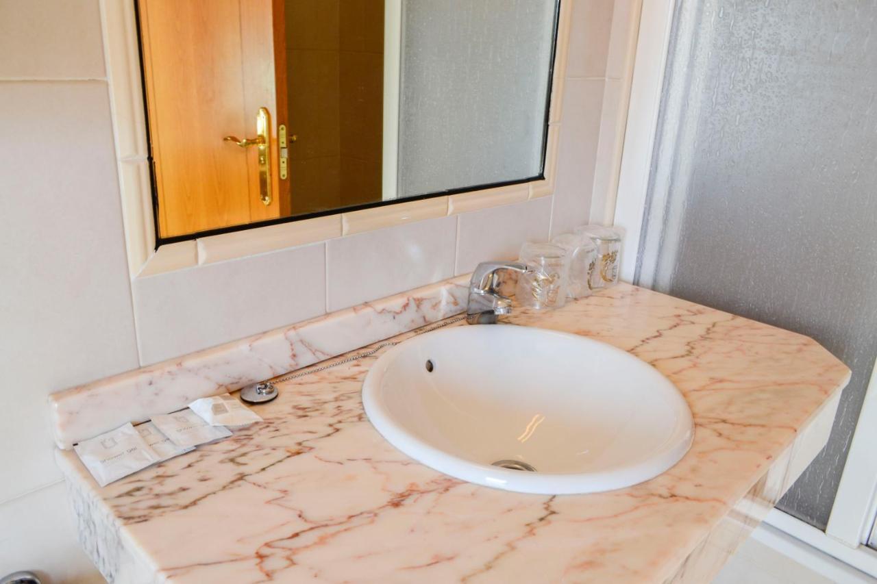 Alda Via De La Plata Rooms La Bañeza المظهر الخارجي الصورة